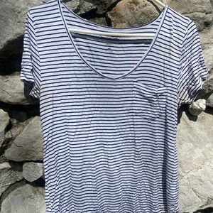 Large striped Hollister tee